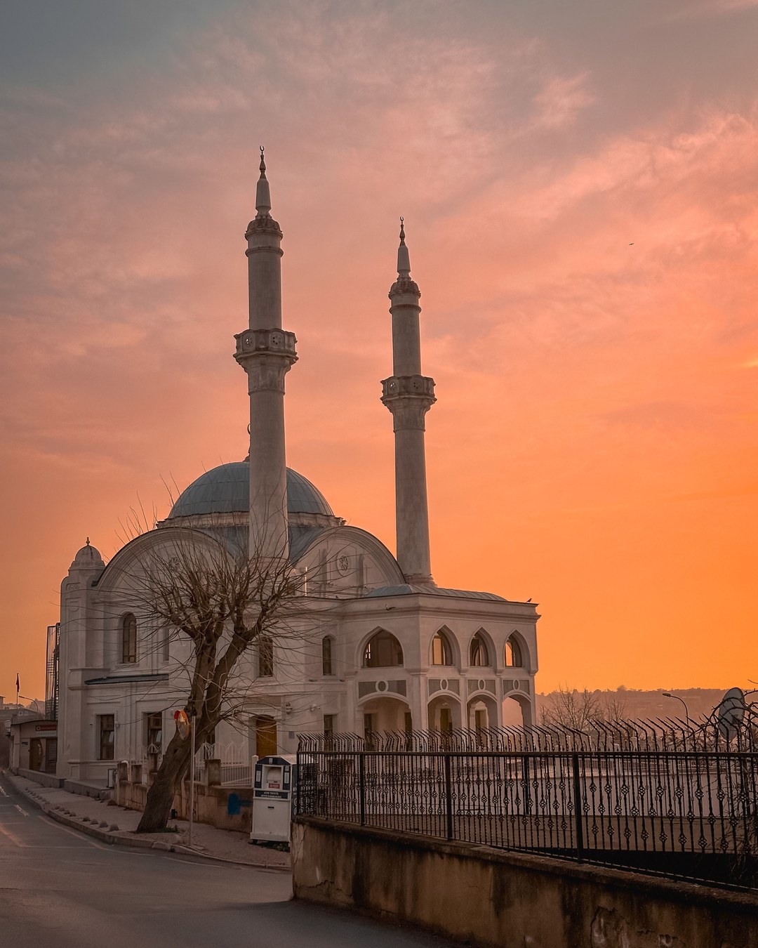 Axırzamanda gələn hz. Mehdi şəxsi mənəvi deyil