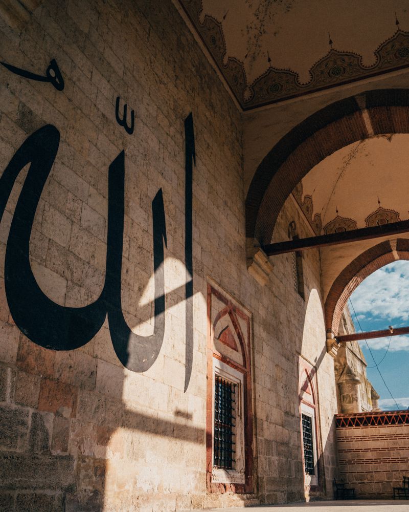 Qızıl Əsrdə Bütün Dünyaya Hakim Olacaq İncəsənət Və Estetika Anlayışı Necə Xəbər Verilmişdir?